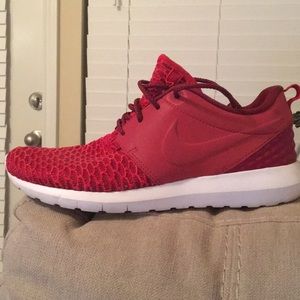 Nike Roshe MENS 9